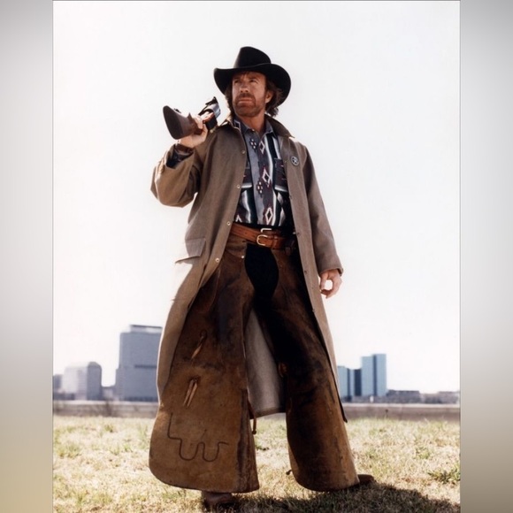 Chuck Norris Life Size Cardboard Cutout Free Shipping - Picture 1 of 2
